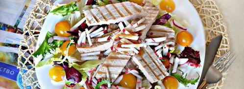 тунец с овощами и кунжутной заправкой. Шаг 7