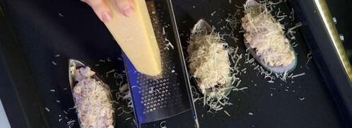 запеченные мидии в сливочном соусе. Шаг 4