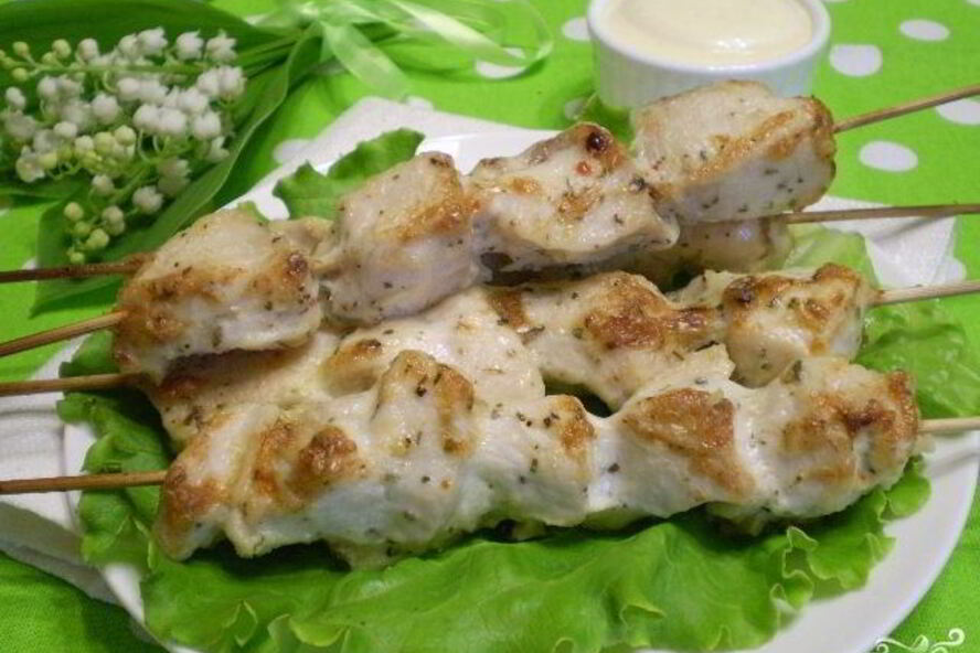 Рецепт куриных шашлычков на шпажках в духовке для детей