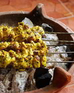 Куриные шашлыки в йогуртовом маринаде с карри