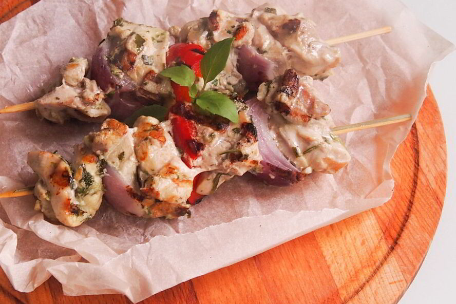 Рецепт шашлычков из курицы в пряном маринаде