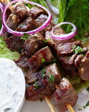 Шашлык из баранины по-гречески