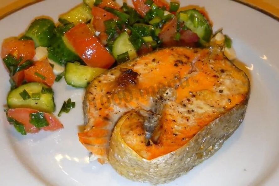 Рецепт стейка из красной рыбы в духовке