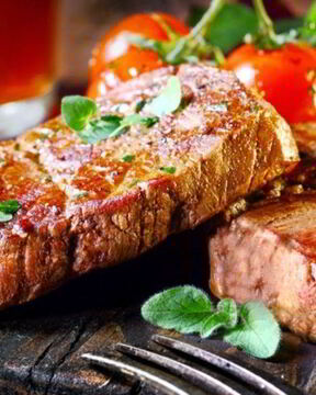 Стейк из свинины на гриле