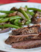 Стейк на сковороде