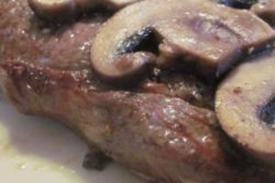 Рецепт стейка с грибами