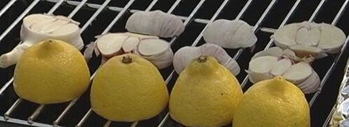 стейки из семги на гриле с чесноком и помидорами. Шаг 3