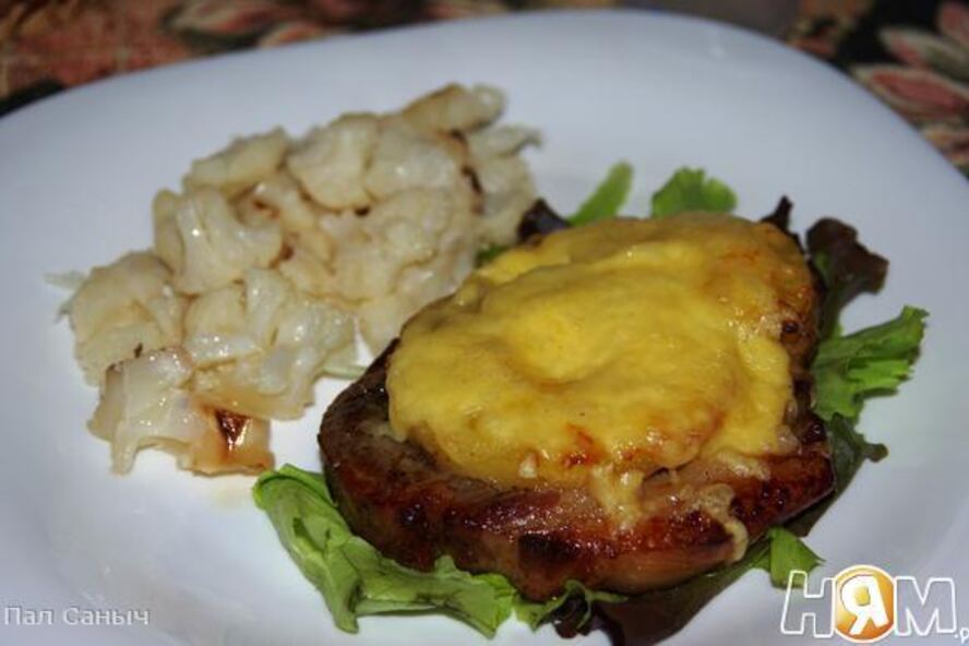 Рецепт стейков из свиной шеи по-французски