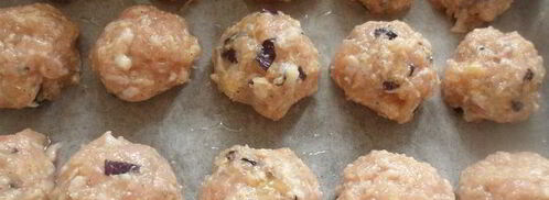 куриные тефтели с базиликом и томатным соусом. Шаг 4