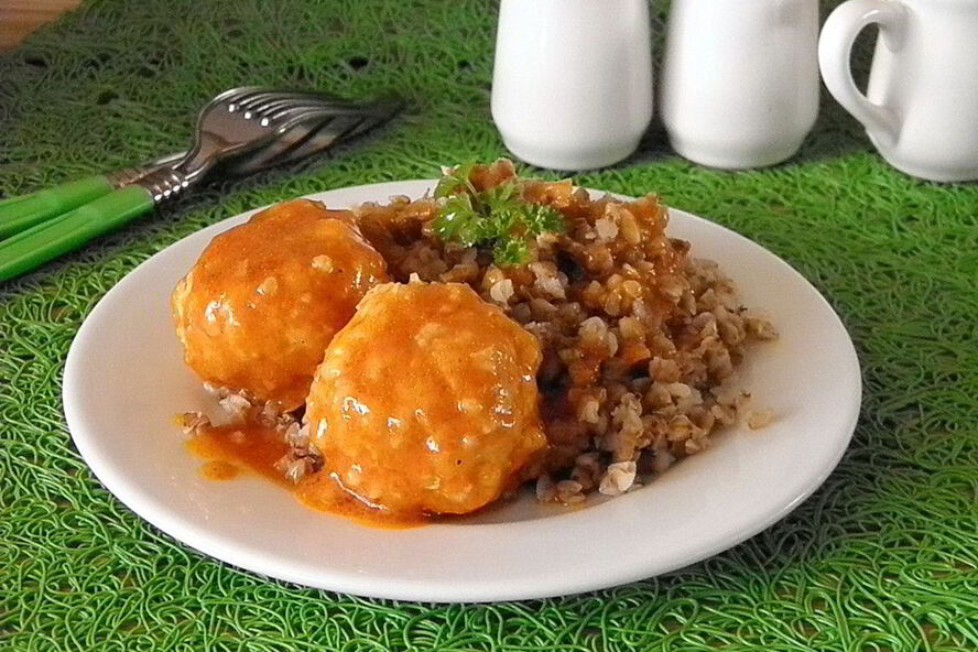 Рецепт куриных тефтелей с подливкой