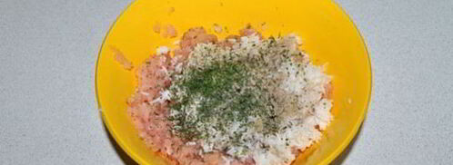 куриные тефтели в сметанно-томатном соусе. Шаг 3