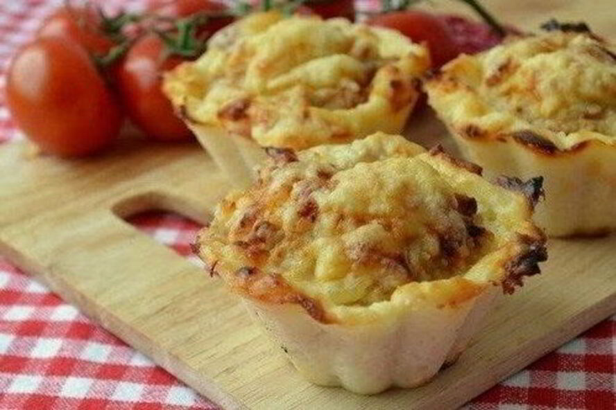 Рецепт куриных тефтелек в картофельных корзиночках с сыром