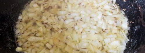 нежные тефтели в грибном соусе. Шаг 7