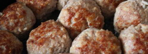 тефтели из говядины с рисом в соусе из овощного сока. Шаг 4