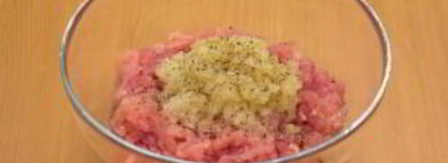 тефтели с моцареллой в томатном соусе. Шаг 2