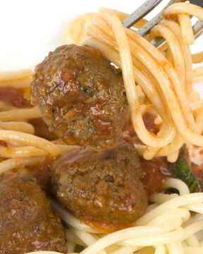 Тефтели с рисом и овощами