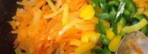 тефтели с рисом и овощным соусом. Шаг 8