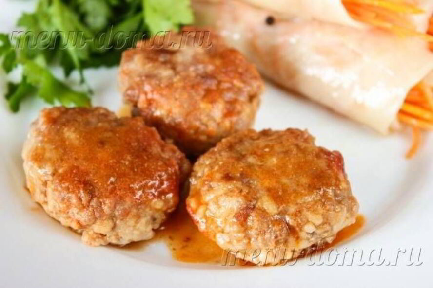 Рецепт тефтелей с рисом в томатном соусе