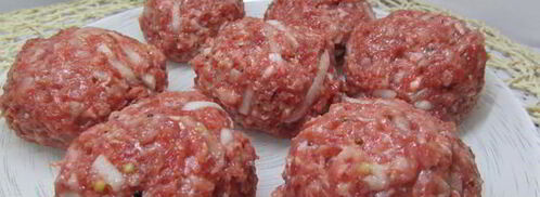 тефтели в беконе с начинкой из моцареллы. Шаг 3