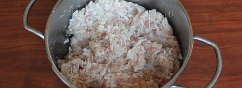 тефтели в мультиварке, в томатном соусе с розмарином. Шаг 3