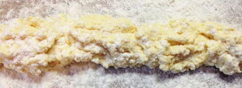 ленивые вареники с шафраном и лимонной цедрой. Шаг 4