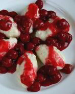 Ленивые вареники с вишневым соусом