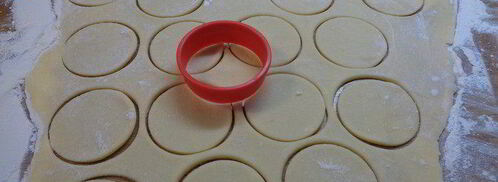 вареники из заварного теста с вишней. Шаг 5