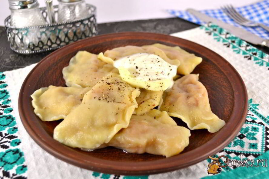 Рецепт вареников с капустой из яичного теста