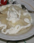 Вареники со сметаной