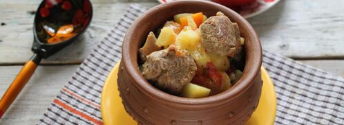 жаркое из баранины с картошкой в кастрюле. Шаг 7