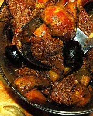 Жаркое из говядины с грибами и овощами