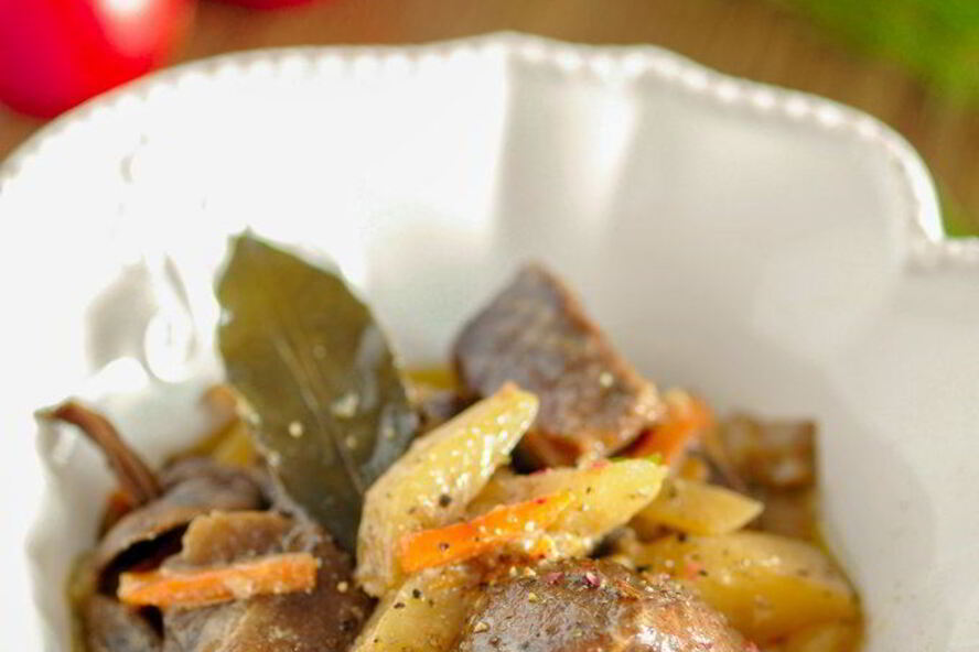 Рецепт жаркого из говядины с грибами