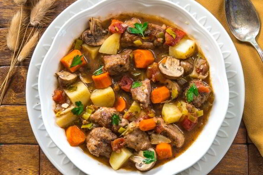 Рецепт жаркого из свинины с картошкой