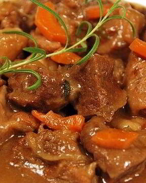 Жаркое под соусом