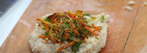 куриные зразы с морковью и луком. Шаг 12