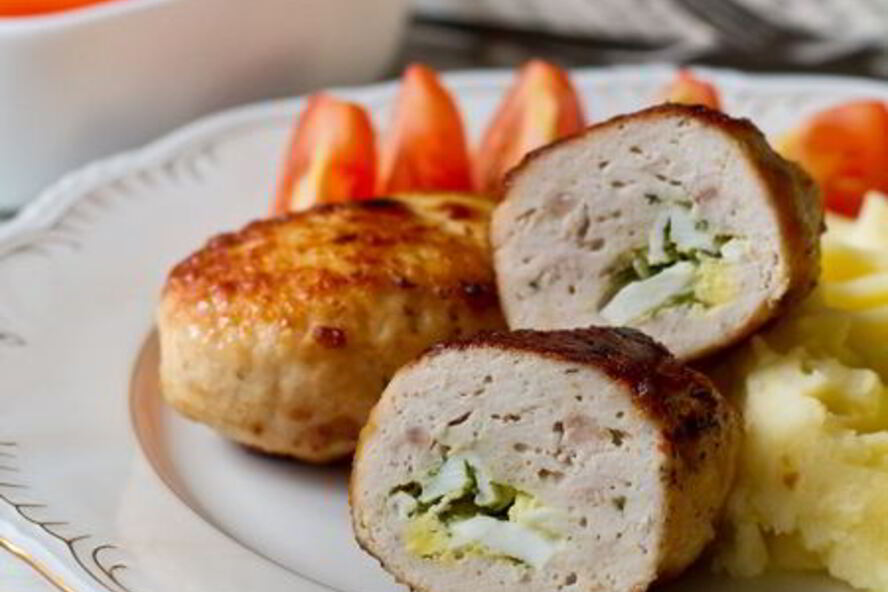 Рецепт куриных зраз с яйцом
