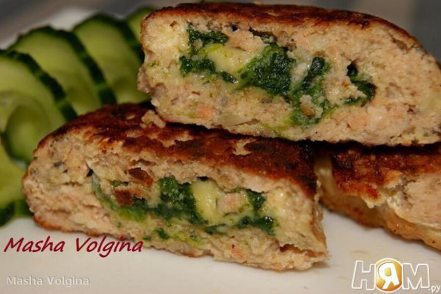 Рецепт зраз из горбуши с сыром и шпинатом