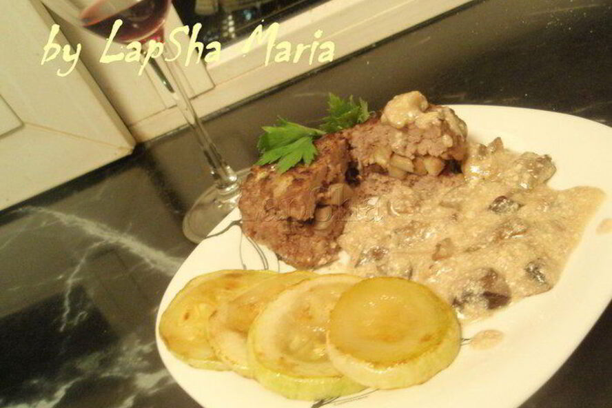 Рецепт зраз с лесными грибами под соусом