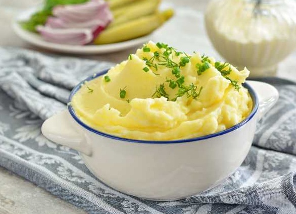 Лучший картофельный гарнир – пюре. Как приготовить блюдо без комочков и придать ему сливочный вкус