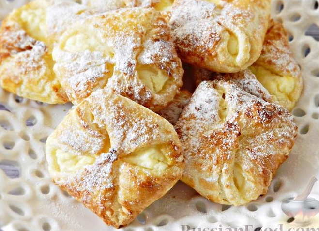 Слойки с творогом