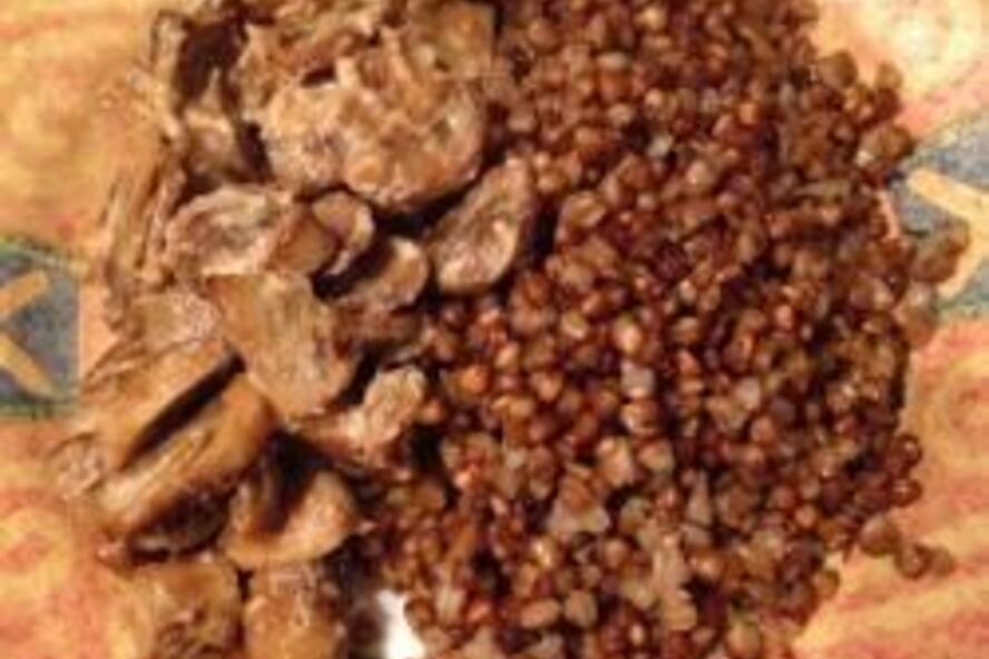 Рецепт гречки с грибной подливой