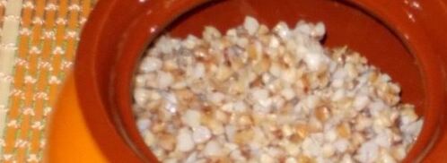 гречка с кальмарами и луком-пореем в горшочке. Шаг 5