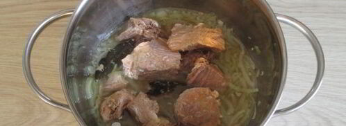 гречка с тушенкой в кастрюле. Шаг 7