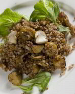 Гречневая каша с грибами и луком