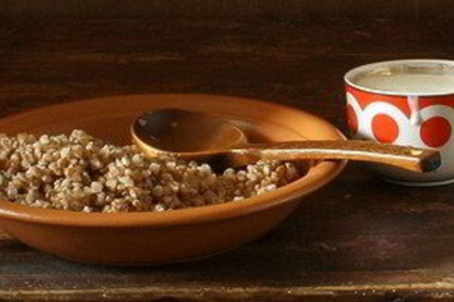 Рецепт гречневой каши с имбирным молоком и корицей