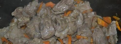 гречневая каша с мясом в мультиварке. Шаг 4