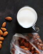 Быстрое миндальное молоко