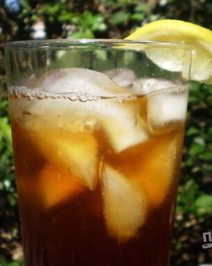 Холодный чай с лимоном
