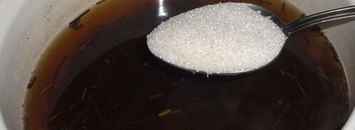 холодный зеленый чай с ромашкой и мелиссой. Шаг 4