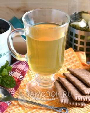 Зеленый чай с яблоком, мятой и ромашкой